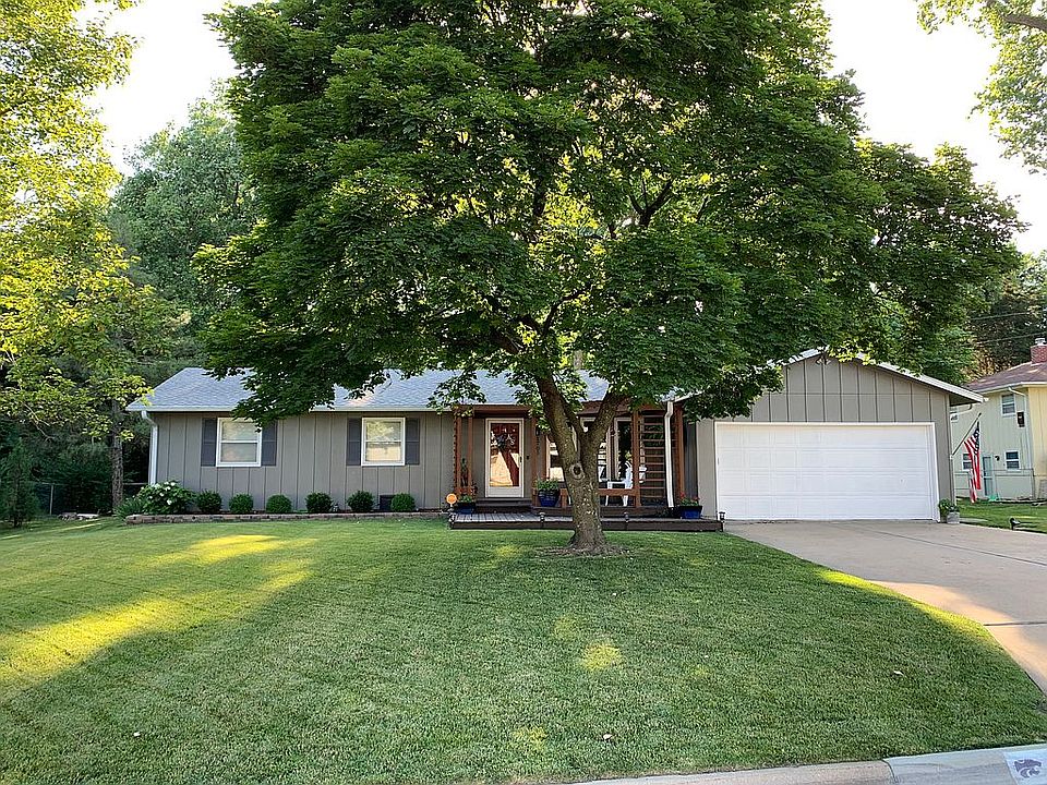 1705 Cedar Crest Drive