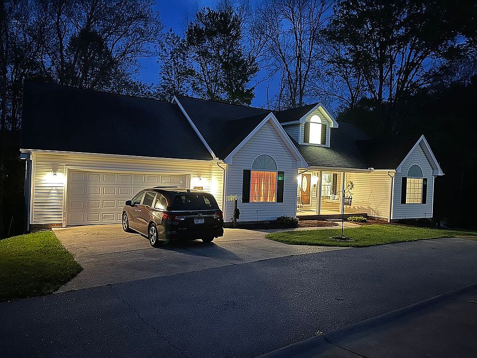 1st image of 103 Grant Dr