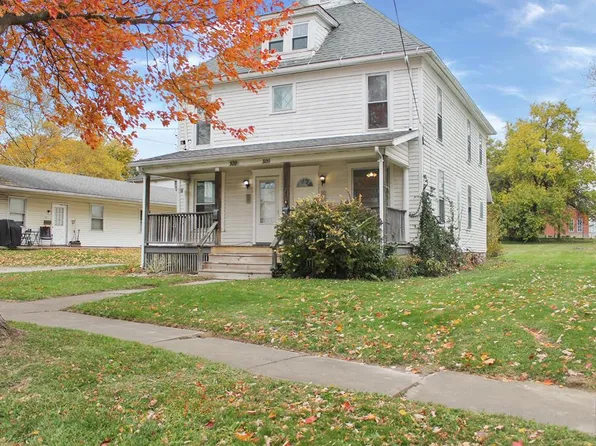 328 W 4th St, Ashland, OH 44805