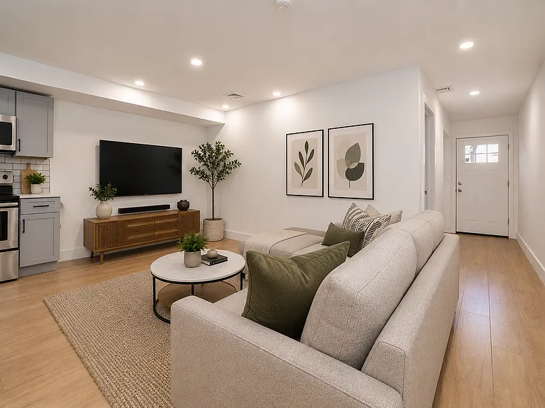 1066 Hancock St #1 — Photo 2