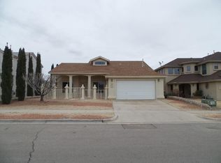 440 Ghost Flower St, Horizon City, TX 79928