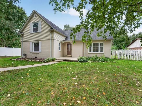 9470 Mortenview Dr, Taylor, MI 48180