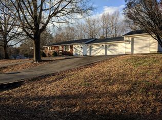 6525 Harrell Dr, Pfafftown, NC 27040