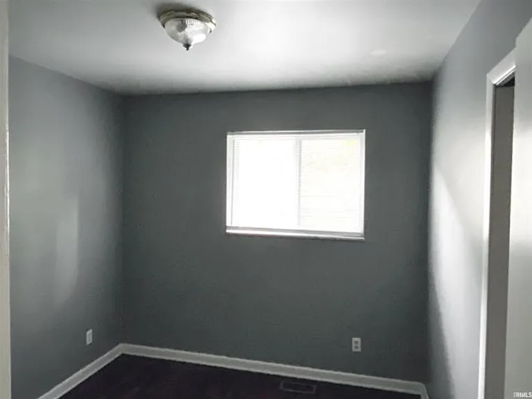 429 N Clark St — Photo 17