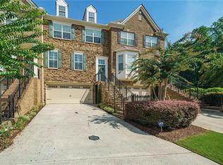 4004 Manchester Cir, Roswell, GA 30075