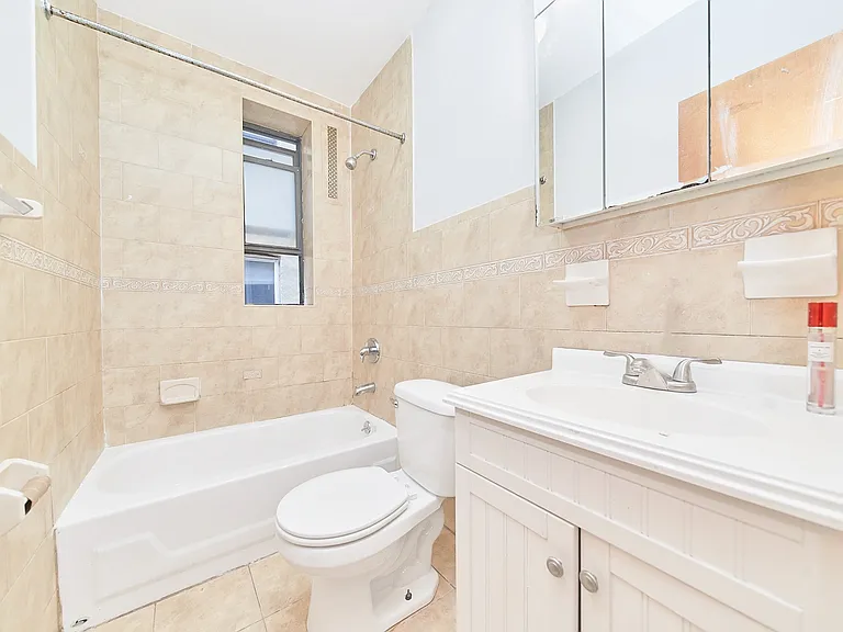 706 Amsterdam Ave #2RN — Photo 4
