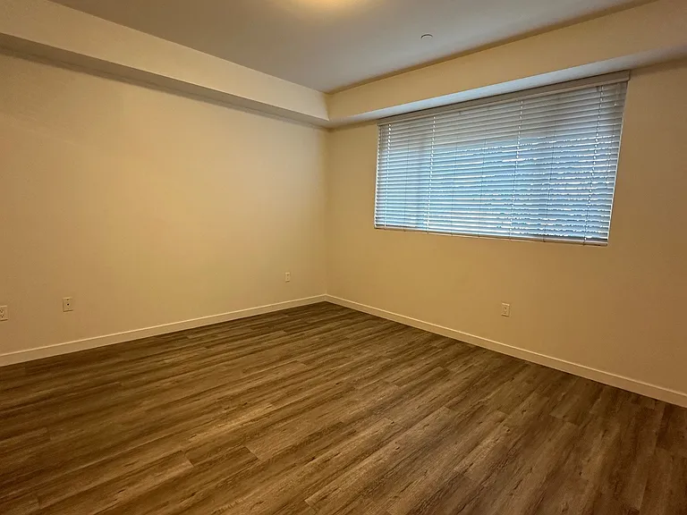 5327 Hermitage Ave — Photo 12