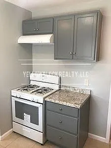8207 Lydia Ave — Photo 7