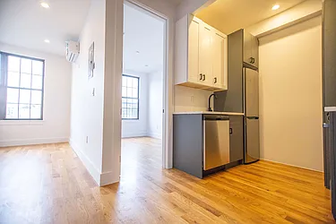 Rented by Venn NY Inc