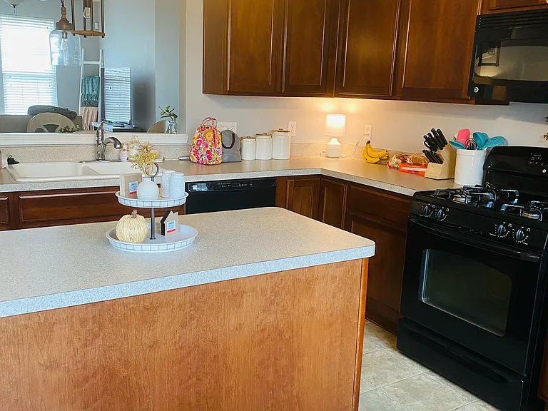 281 Woodhaven Dr — Photo 9