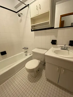 Rented by REAL New York | media 18