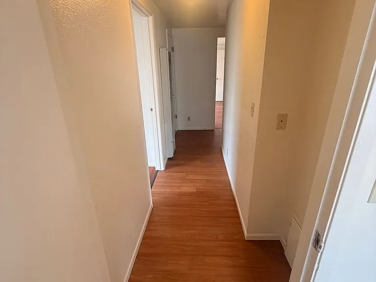 509 N F St — Photo 9