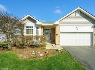 936 Verona Dr, Cary, IL 60013