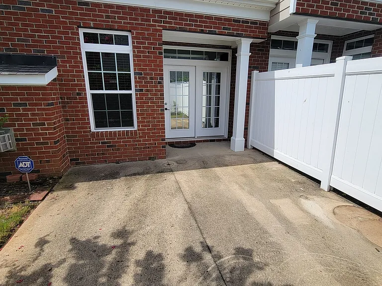 2 Dillworth Ct — Photo 17