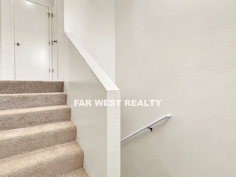 4032 N Viewpoint Dr #D — Photo 15