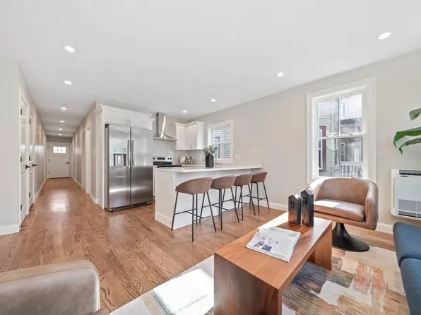 52 Bellevue St #1, Dorchester, MA 02125