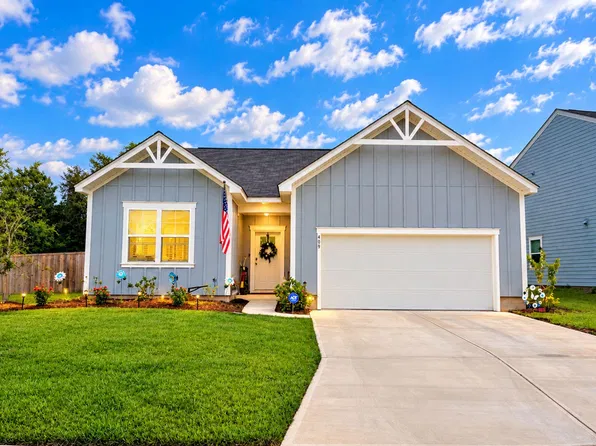 409 Peachwood Ln, Moncks Corner, SC 29461