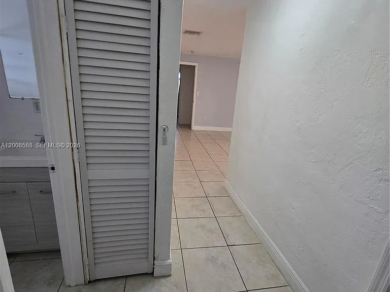 11800 SW 216th St — Photo 6