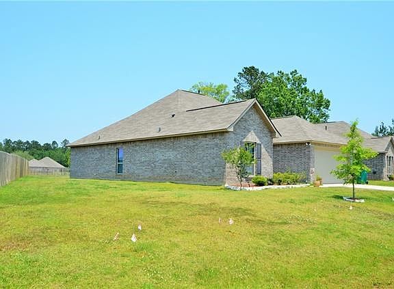 Left side of the home - Large Side area