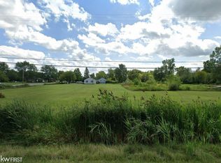 5015 W Coldwater Rd, Flint, MI 48504