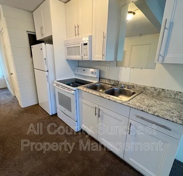 2621 40th Ave N #C — Photo 4