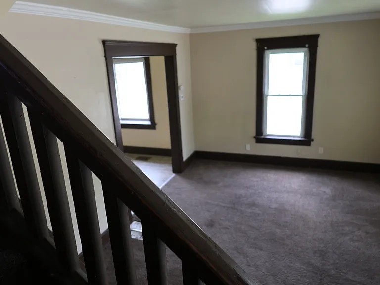 1896 Penthley Ave — Photo 10