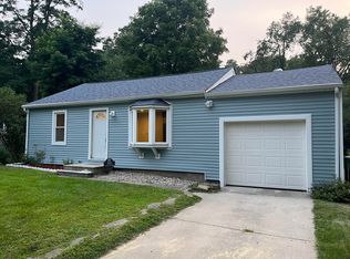 303 Reynolds Rd, Springfield, MI 49037