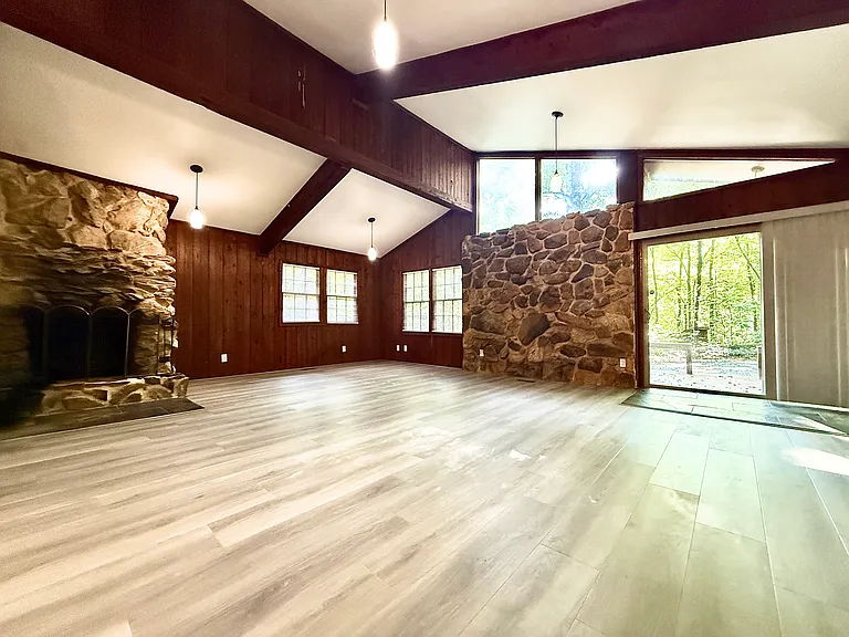 6231 Thom Rd — Photo 5