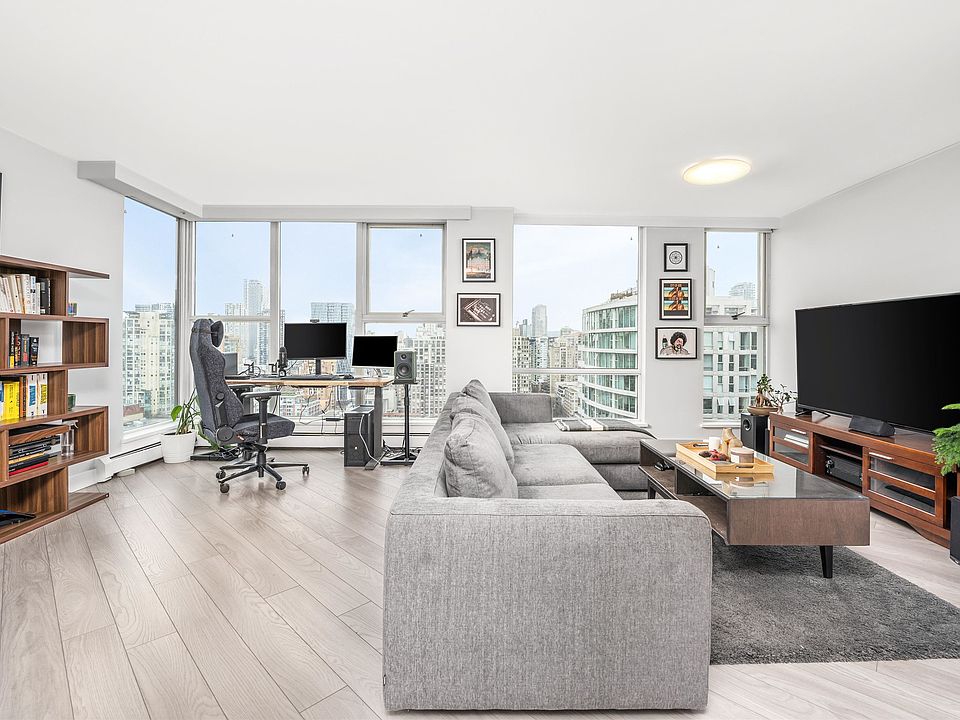 1st image of 1009 Expo Blvd #3202