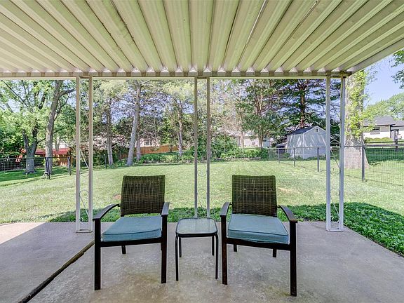 3rd image of 2373 Charter Wood Ct