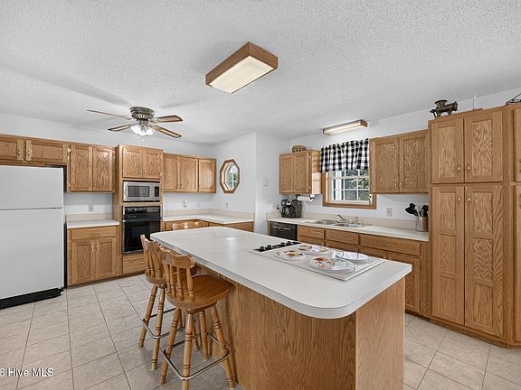5th image of 926 Chambers Ferry Road