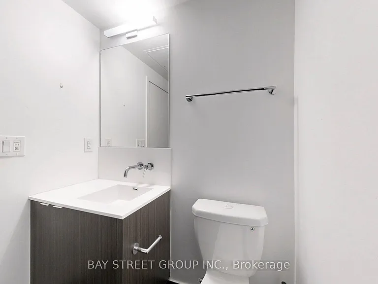 100 Harbour St #1210 — Photo 17
