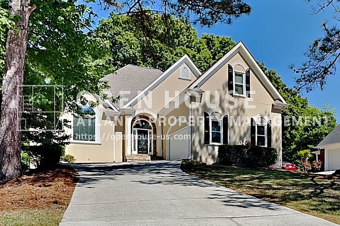 1st image of 4020 Hogans Mill Ln