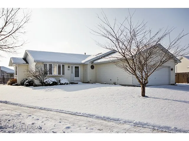 1901 Cumberland Ct photo 1