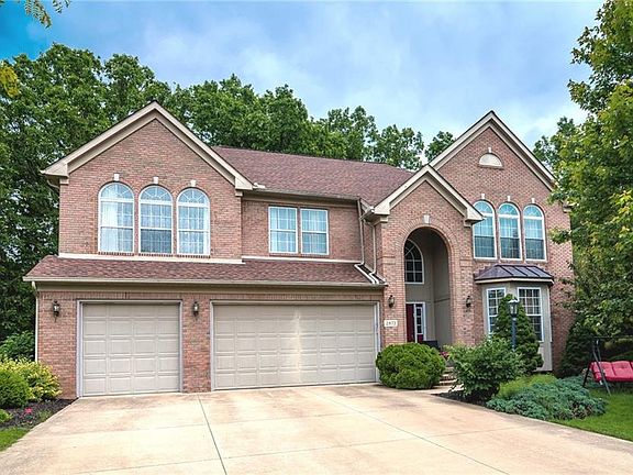 2nd image of 2872 Sharon Ct