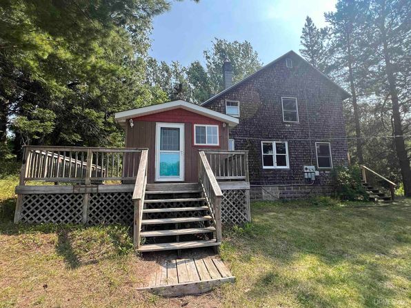 15360 Concord St, Painesdale, MI 49955