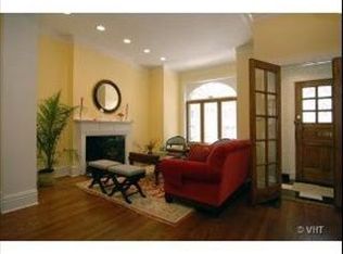 2739 N Pine Grove Ave, Chicago, IL 60614