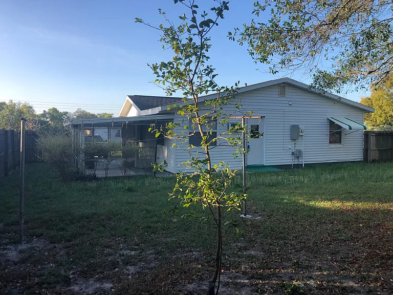 7047 Merrick Ln — Photo 9