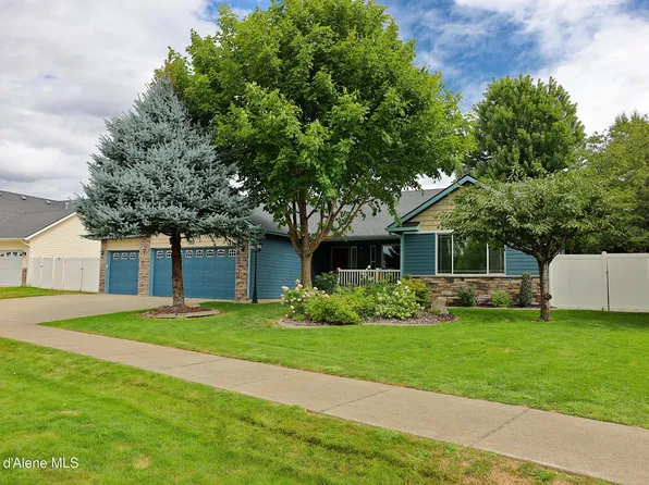 2434 W Blueberry Cir, Hayden Lake, ID 83835