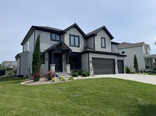 17091 S Schweiger Dr, Olathe, KS 66062
