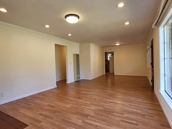 5th image of 2350 Sierra Ct