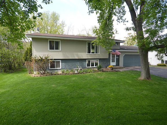 2nd image of 3995 Stockdale Dr