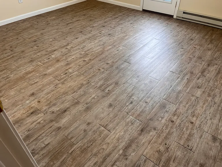 100 Lisa Dr #11 — Photo 14