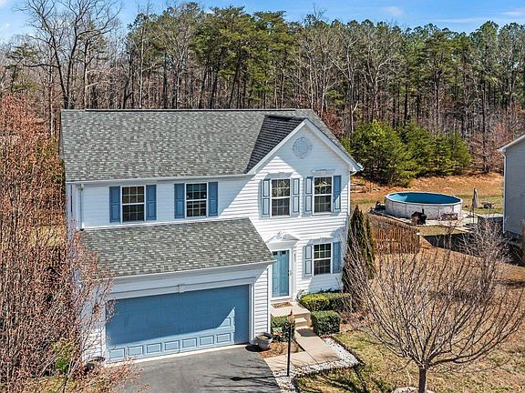 4th image of 623 Justin Dr