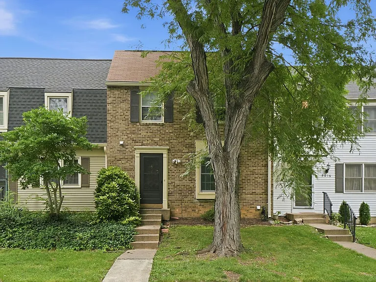 9018 Jersey Dr — Photo 2