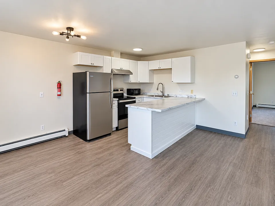 1009 W 30th Ave #4