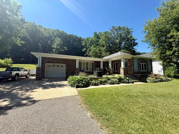 21149 Flag Ave, Tomah, WI 54660