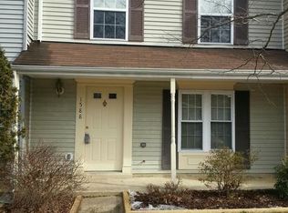 1588 Pin Oak Dr, Waldorf, MD 20601