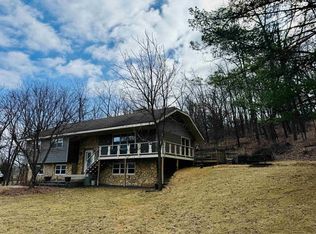 W6039 Pioneer Rd, New Glarus, WI 53574