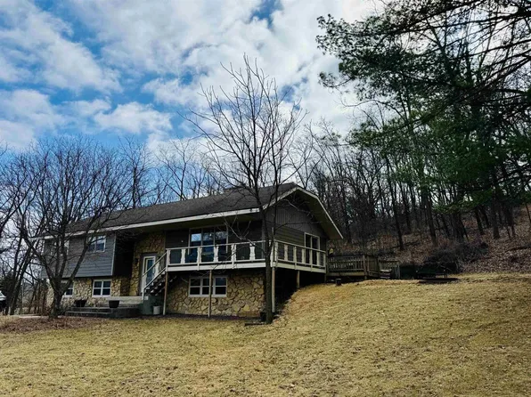 W6039 Pioneer Road, New Glarus, WI 53574